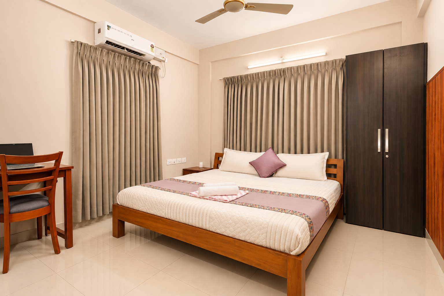 Bedroom with air conditioning and wardrobe